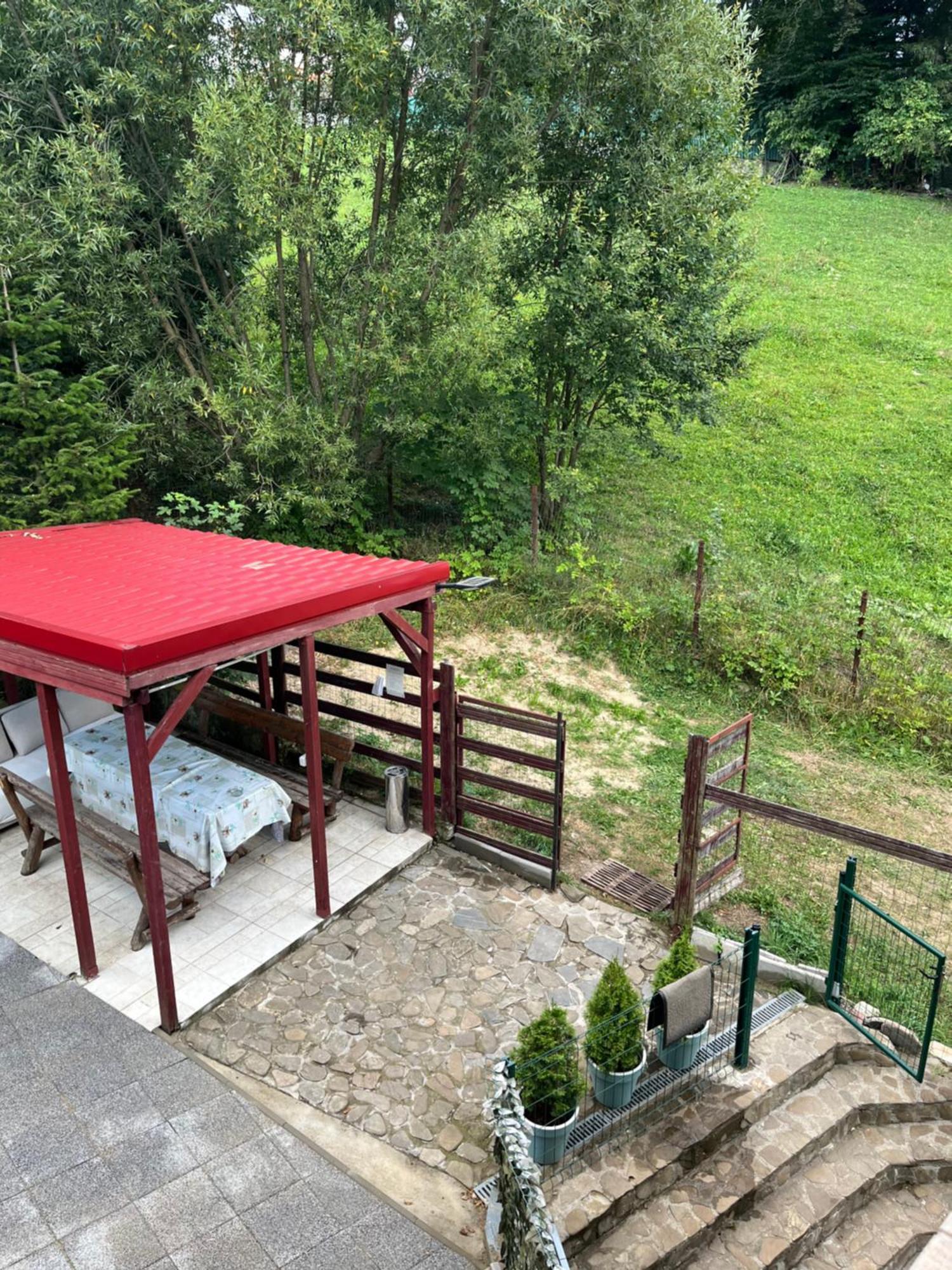 Cri Cri Gasthof Buşteni